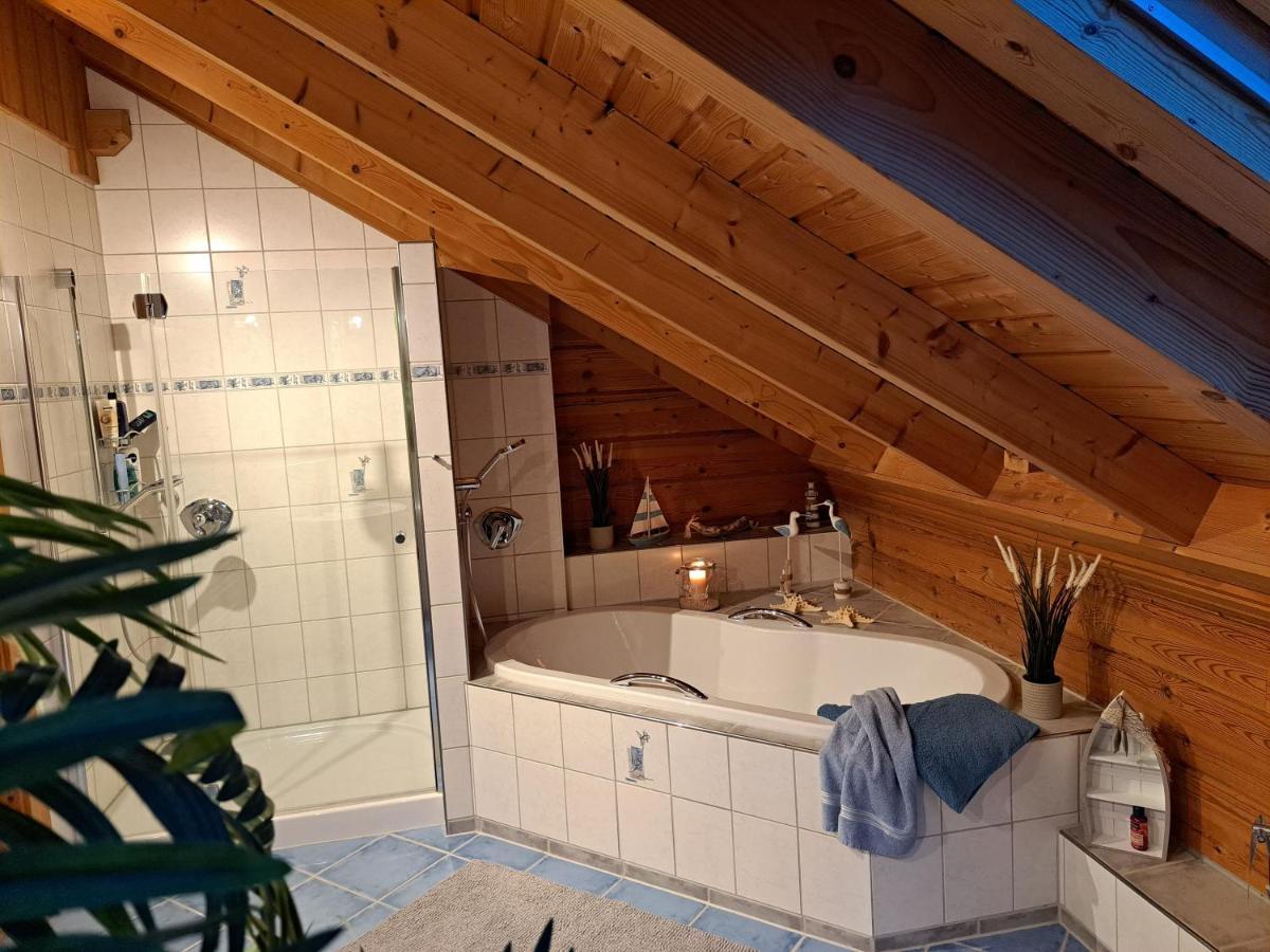 Steewer Landhaus Gemuetliche Ferienwohnung Bis 6 Pers In Ruhiger Ortsrandlage Stebach Exterior photo